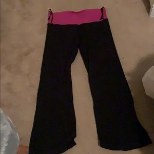 Lululemon yoga pants with pink/purple waistband